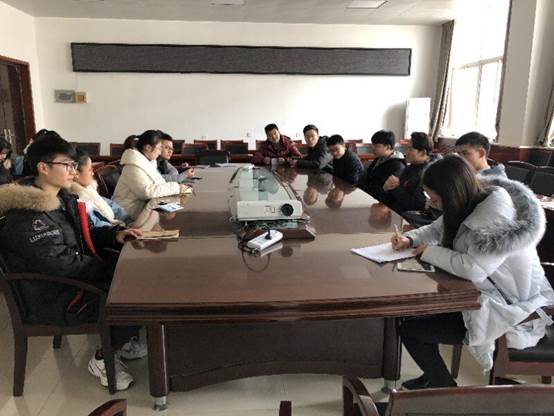 说明: C:\Users\CHXGB\Desktop\新闻稿\20190115小宝影院
召开处级党员领导人员民主生活会学生代表征求意见座谈会\QQ图片20190116085211.jpg